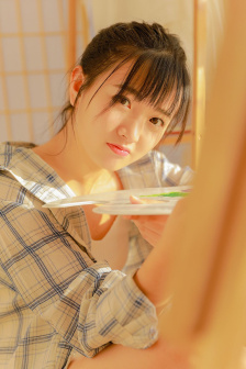 变成黑死辣妹后和朋友做了